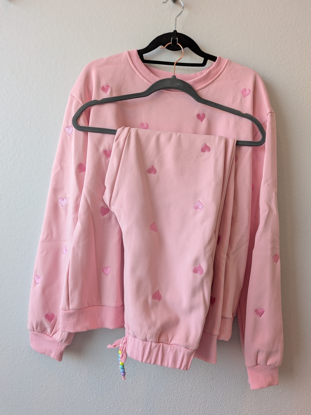 Women's Lola + The Boys Pink Heart-Print Track Pants & Sweatshirt Set L - Picture 8 of 11